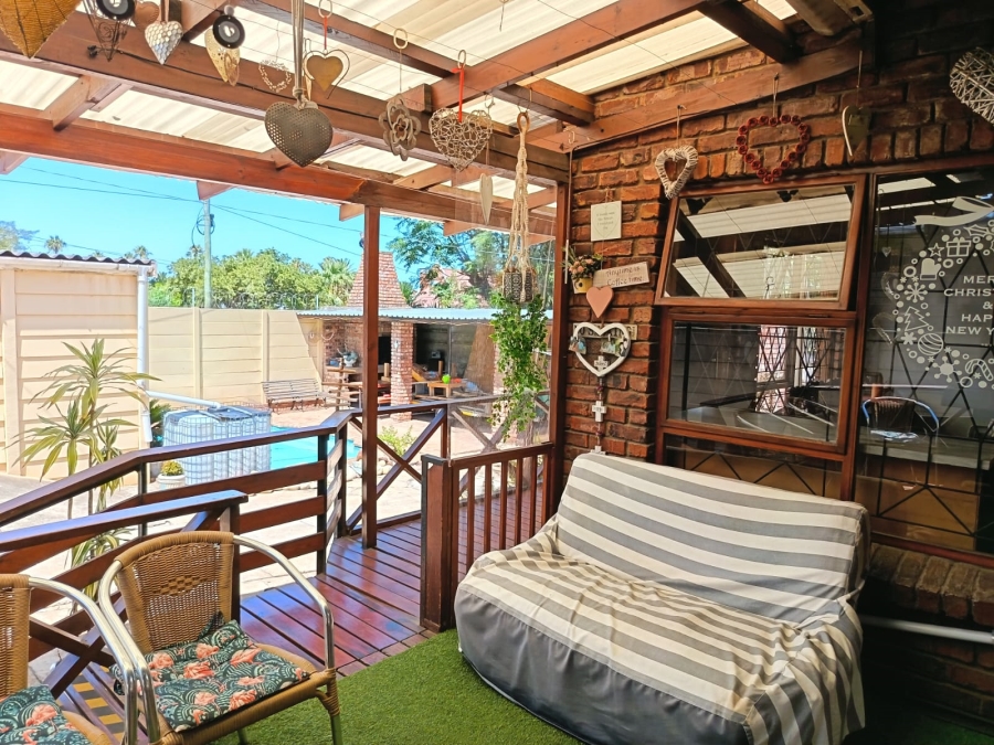 5 Bedroom Property for Sale in College Hill Eastern Cape